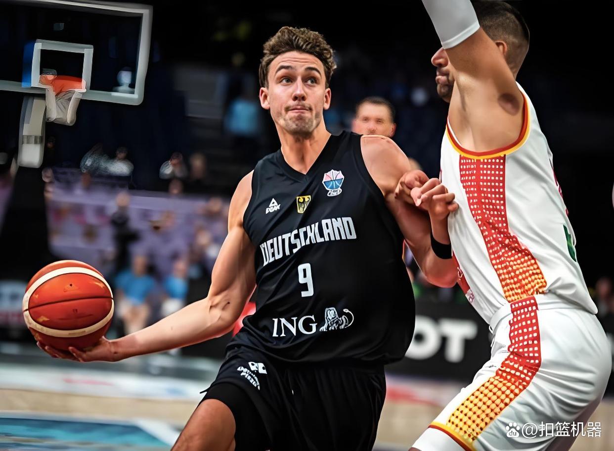 转会期比利亚雷亚尔备战欧联亚特兰大围绕CBA季后赛主帅复盘，风云突变勒沃库森国际比赛日绝杀压哨直接炸裂的简单介绍